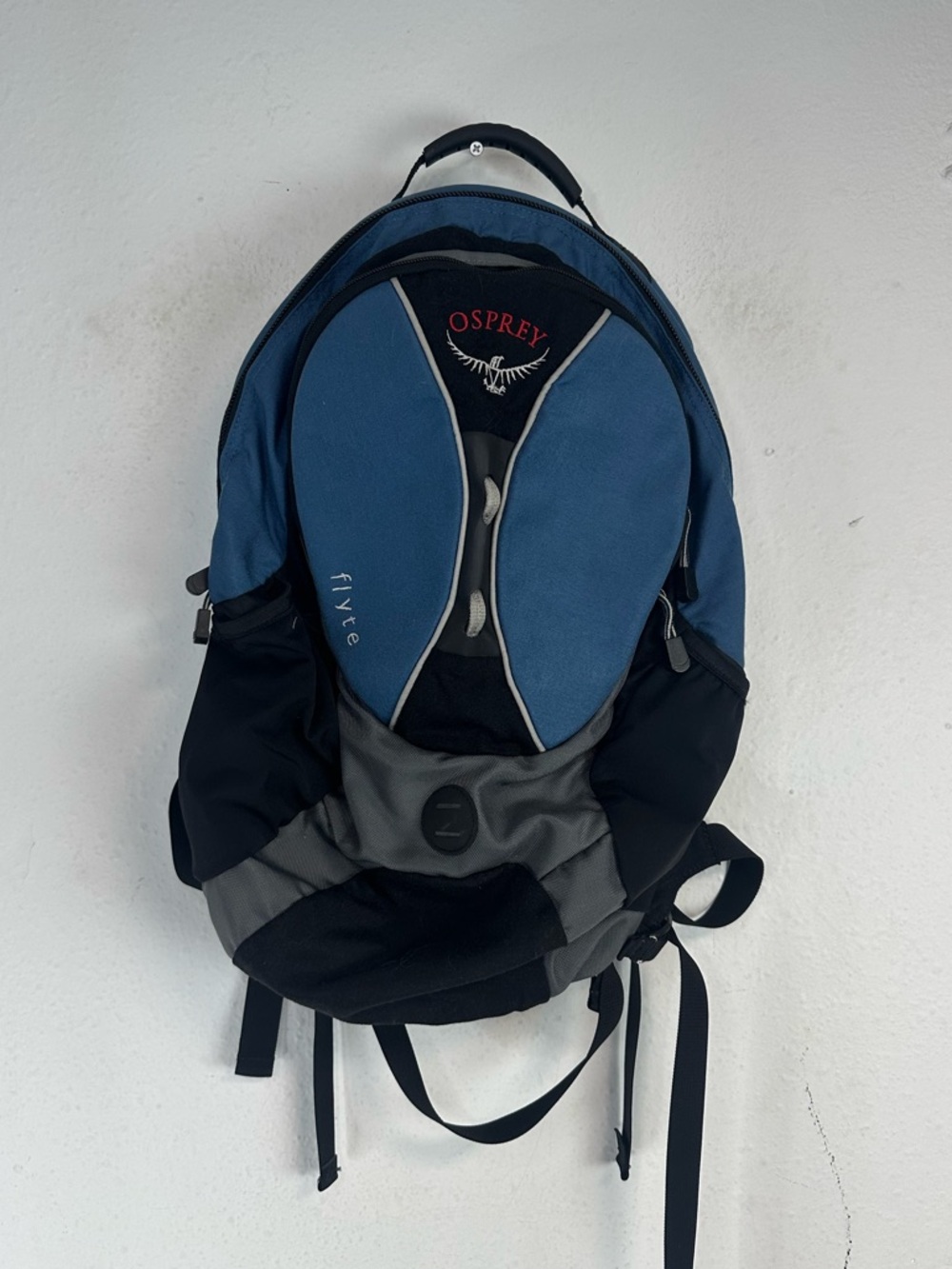OSPREY Flyte Blue and Black Daypack